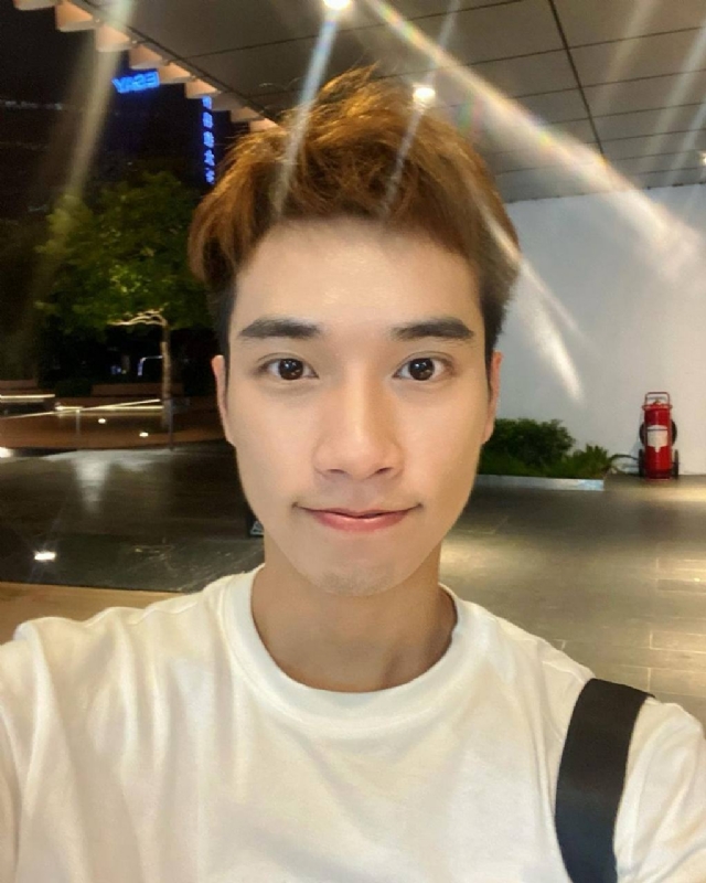 油菜花的第一张照片--潍坊相亲服务中心