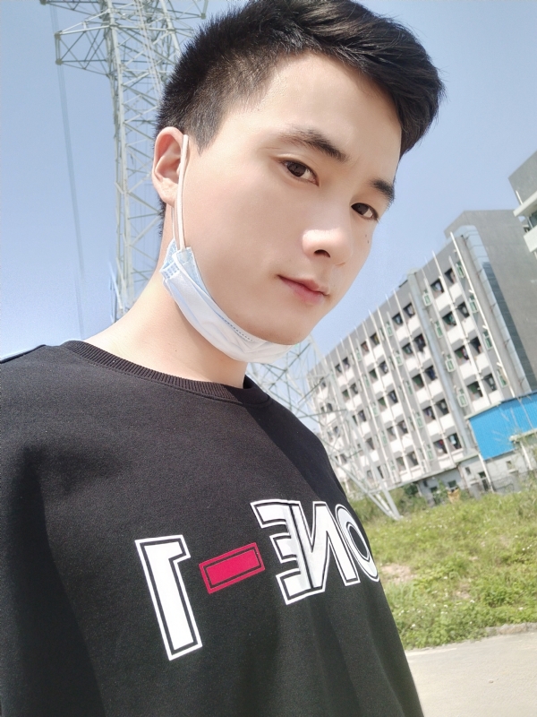 何凡的第一张照片--潍坊相亲服务中心