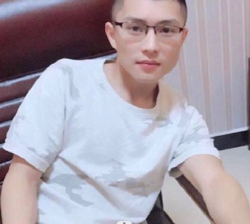 辉辉辉的第一张照片--潍坊相亲服务中心