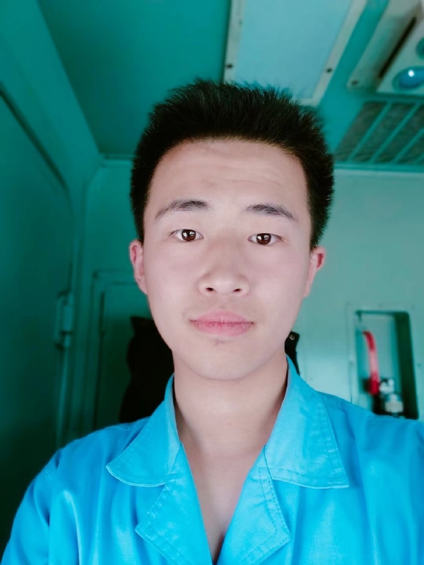 生而为人的第四张照片--潍坊相亲服务中心