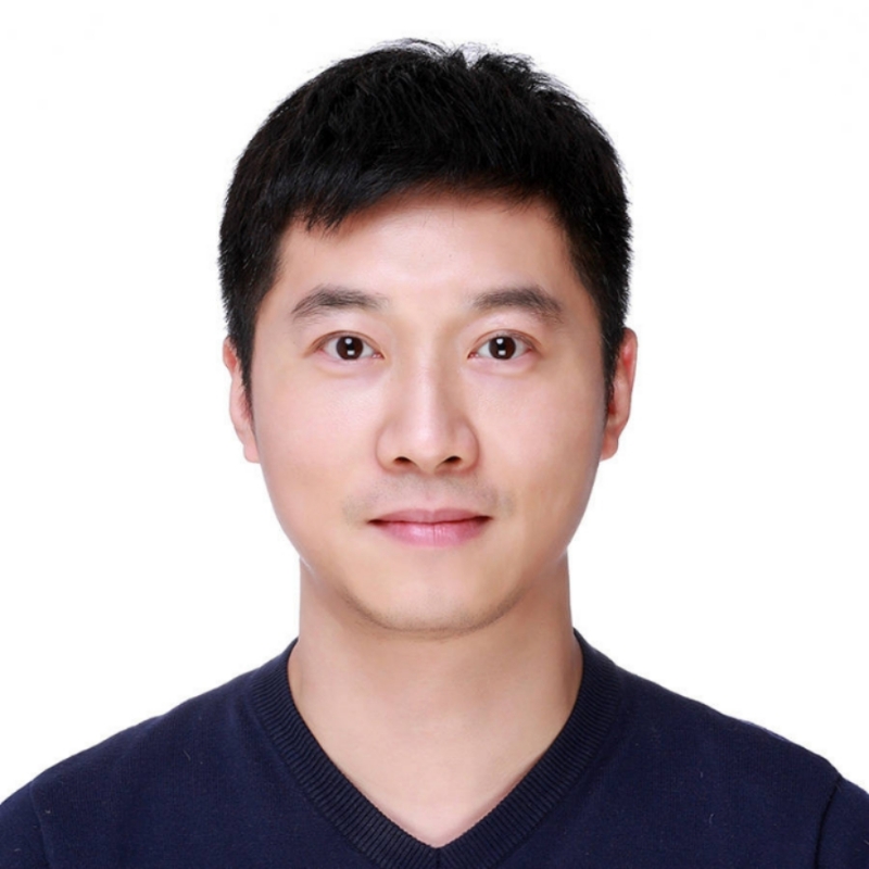 大手牵小手的第一张照片--潍坊相亲服务中心