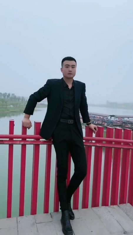 Albert的第一张照片--潍坊相亲服务中心