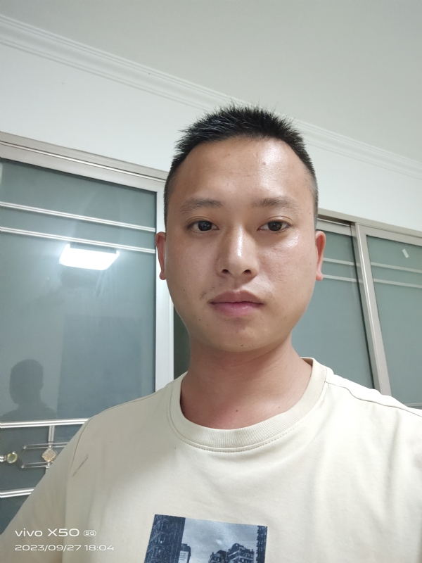 小yan同学的第一张照片--潍坊相亲服务中心