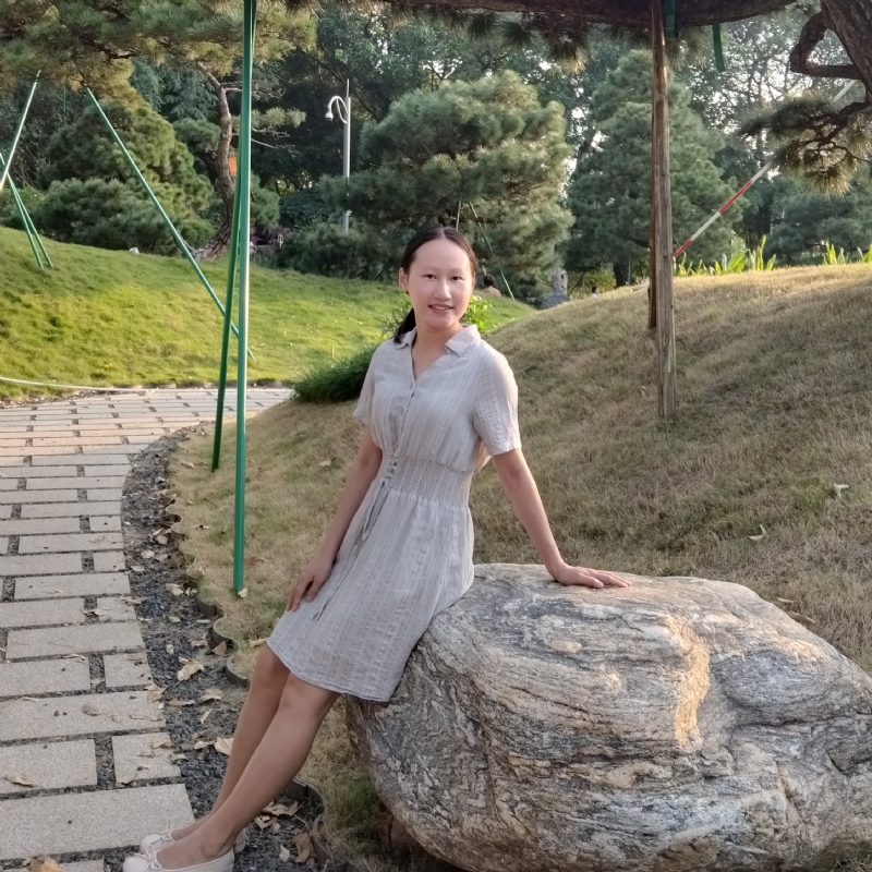 欣欣向荣的第一张照片--潍坊相亲服务中心