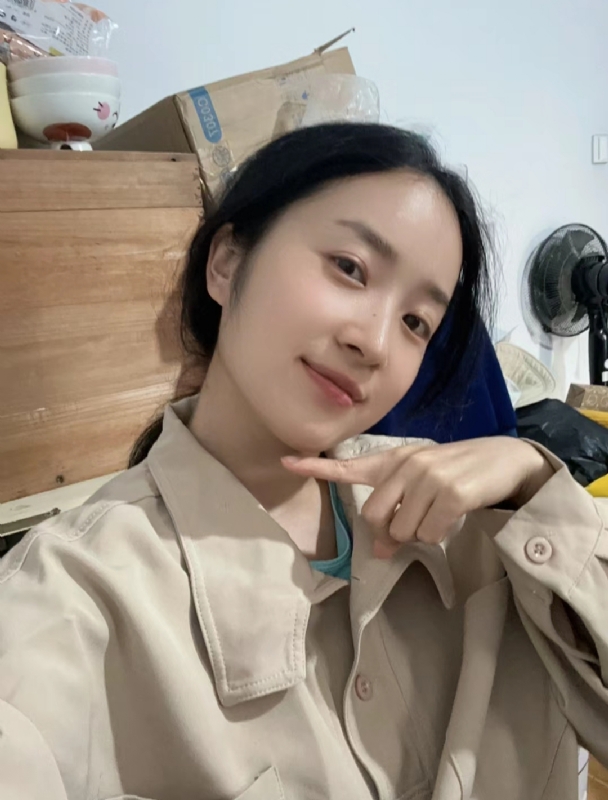 多喝热水的第二张照片--潍坊相亲服务中心