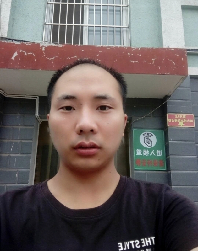 亮亮的第一张照片--潍坊相亲服务中心