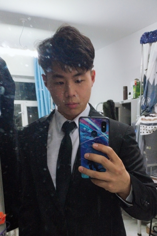 景湛的第一张照片--潍坊相亲服务中心