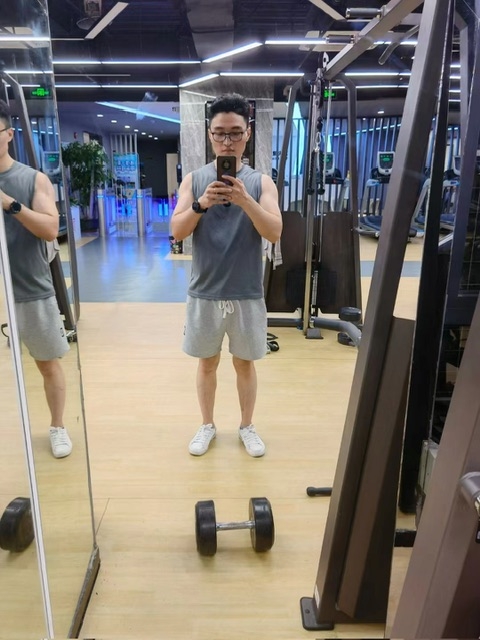 超哥的第二张照片--潍坊相亲服务中心