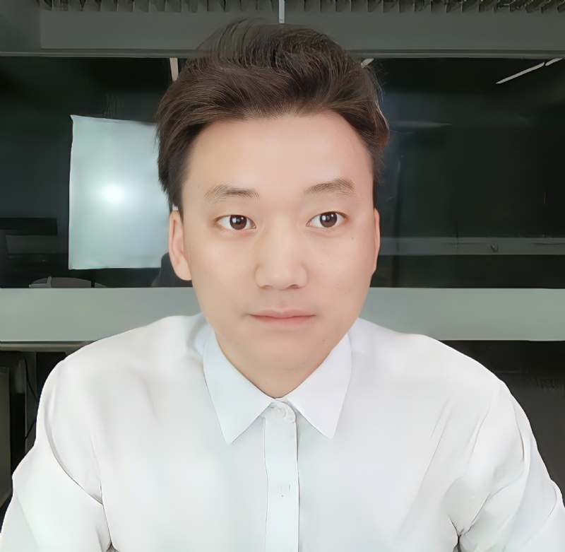 李日的第一张照片--潍坊相亲服务中心