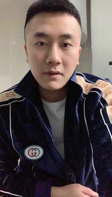 凌毅的第一张照片--潍坊相亲服务中心