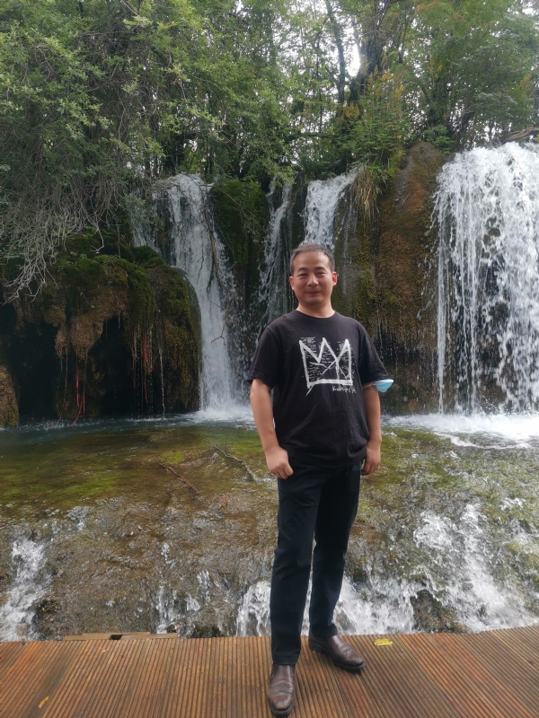 任君君的第一张照片--潍坊相亲服务中心