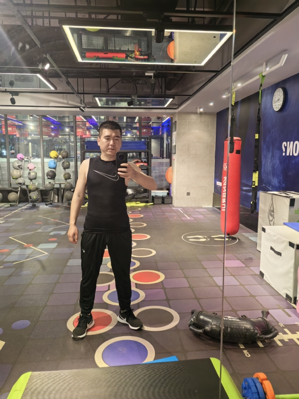 哈哈哈哈哈的第一张照片--潍坊相亲服务中心