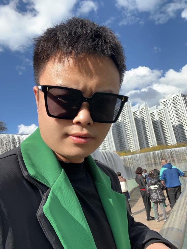 子阳的第一张照片--潍坊相亲服务中心