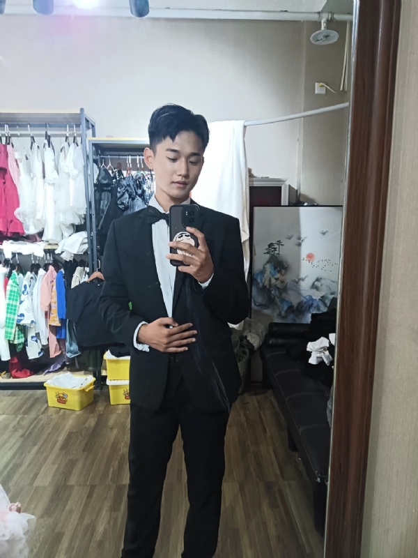 李梓宇的第一张照片--潍坊相亲服务中心