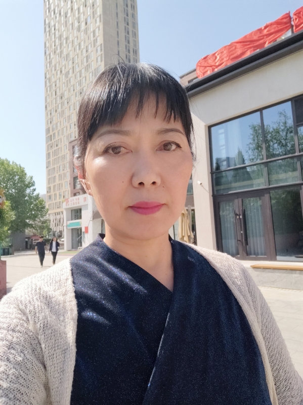 天山雪莲的第一张照片--潍坊相亲服务中心