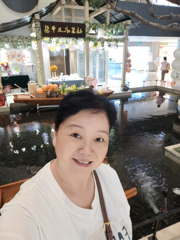 丁姐爱生活的第三张照片--潍坊相亲服务中心