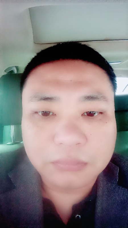 向日葵的第一张照片--潍坊相亲服务中心