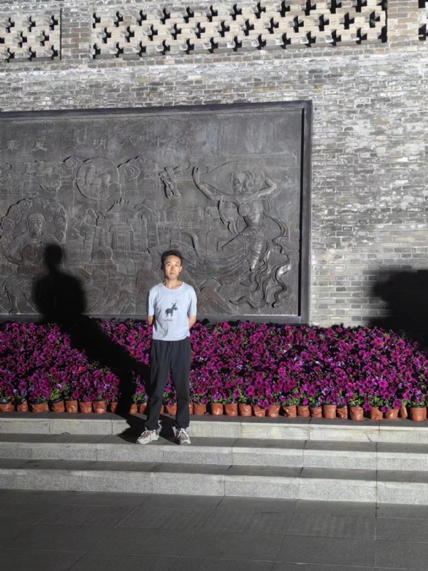 威风凛凛的第一张照片--潍坊相亲服务中心