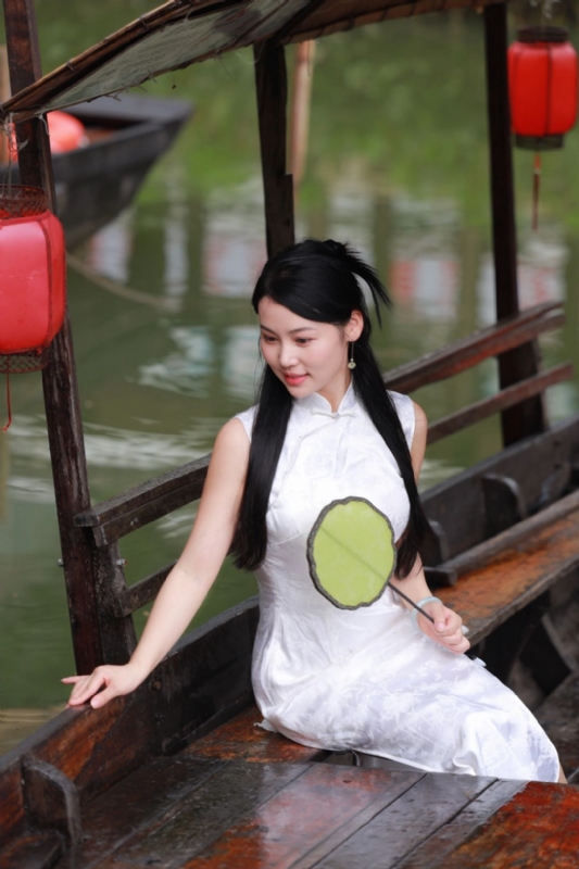 小慧的第二张照片--潍坊相亲服务中心