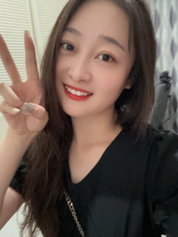 草莓的第一张照片--潍坊相亲服务中心