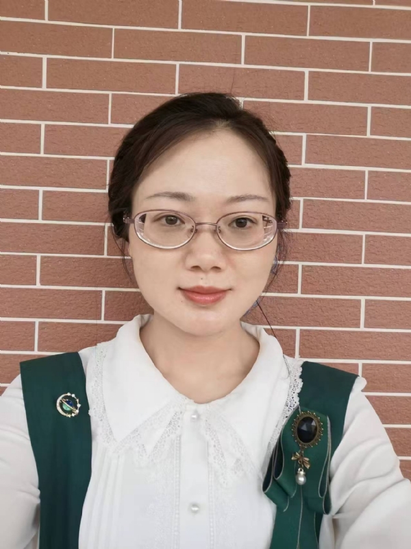 Lily的第二张照片--潍坊相亲服务中心