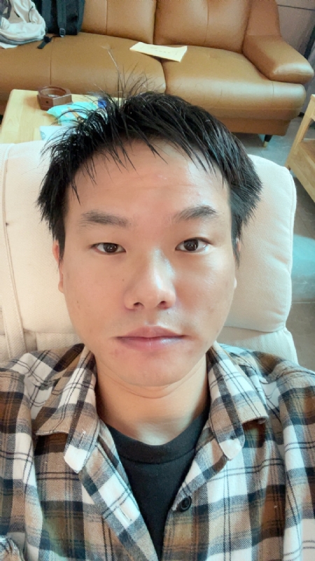 向日葵的第一张照片--潍坊相亲服务中心