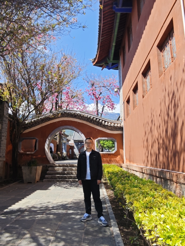 简单的第一张照片--潍坊相亲服务中心