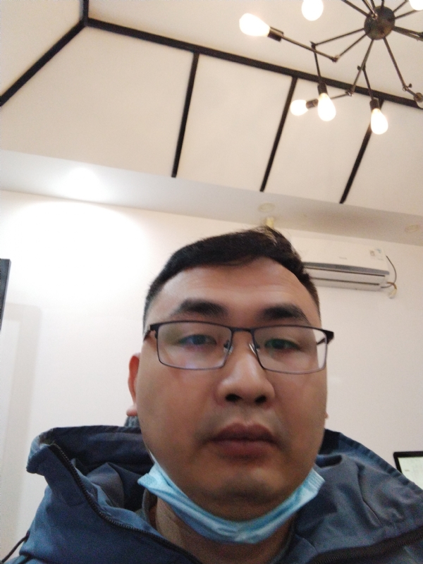 右手年华的第三张照片--潍坊相亲服务中心