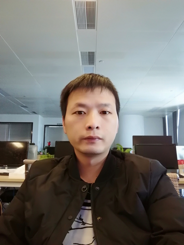 刘堃的第一张照片--潍坊相亲服务中心