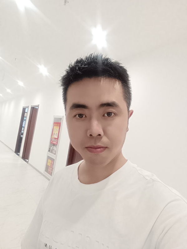 愿得一人心白首不相离的第一张照片--潍坊相亲服务中心