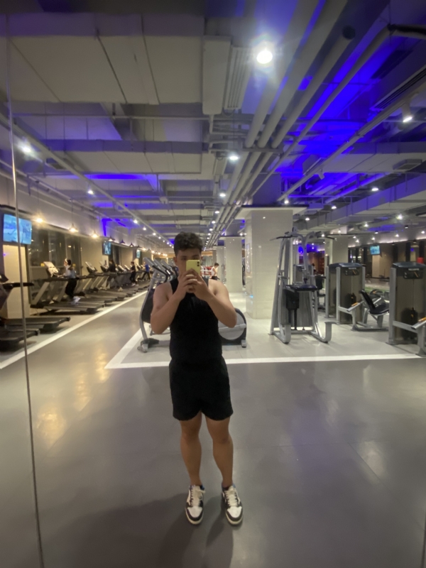 阿龙设计师的第六张照片--潍坊相亲服务中心