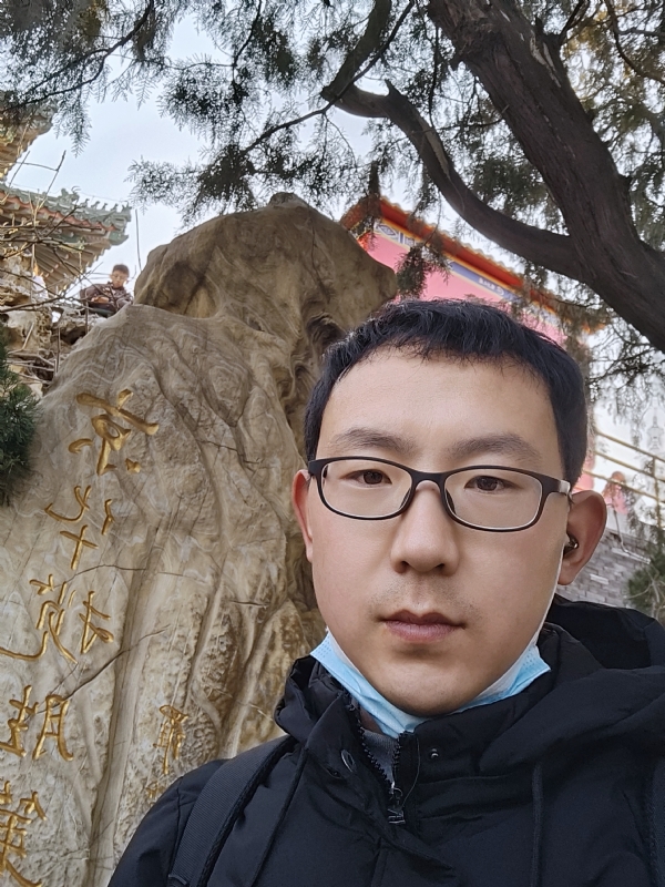 小徐要努力的第一张照片--潍坊相亲服务中心