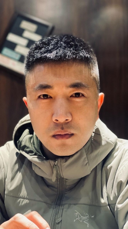 山中何缘的第一张照片--潍坊相亲服务中心