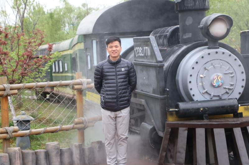 晴天的第二张照片--潍坊相亲服务中心