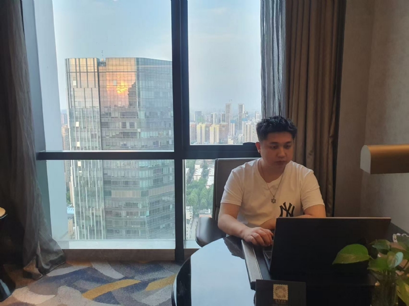 ying的第一张照片--潍坊相亲服务中心