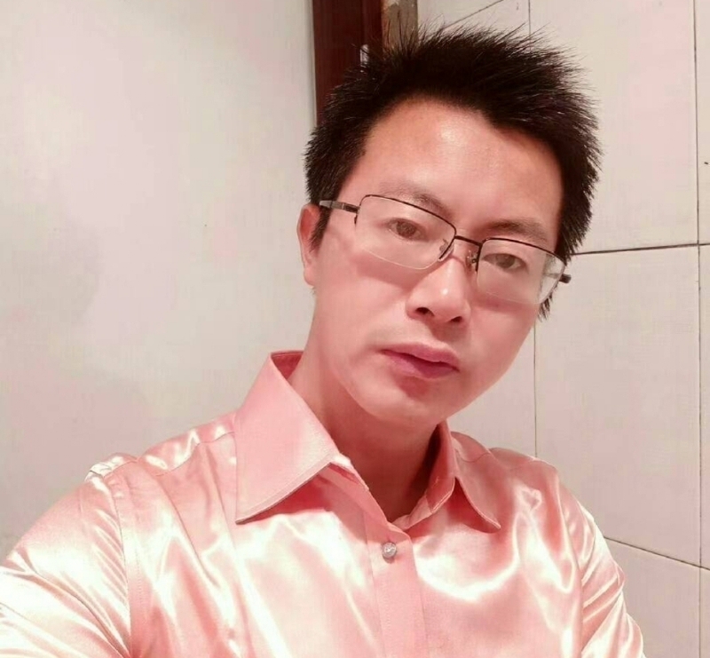 亮亮的第一张照片--潍坊相亲服务中心