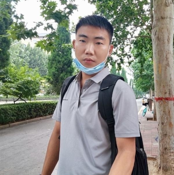 90年男征婚的第一张照片--潍坊相亲服务中心