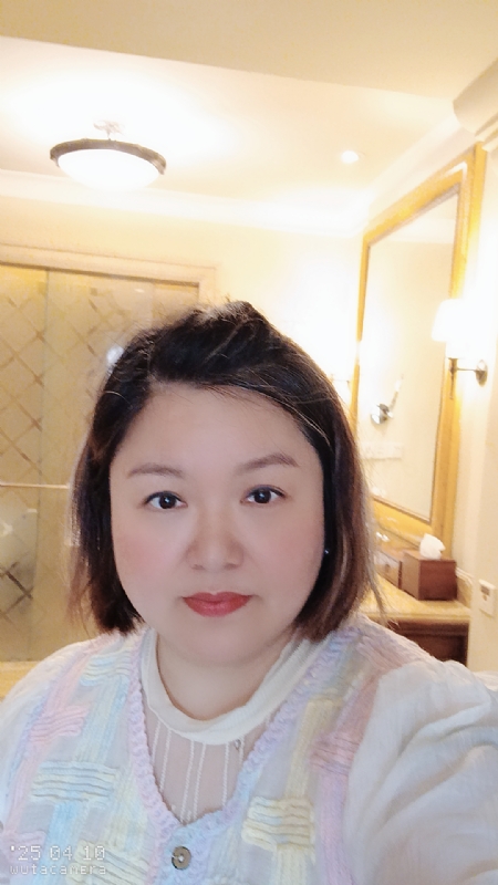 衎静玲瓏的第二张照片--潍坊相亲服务中心