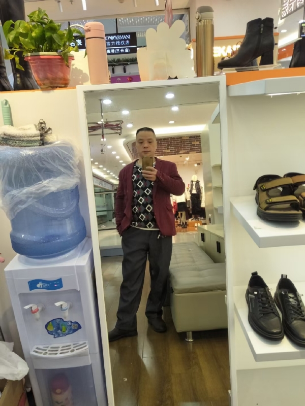 真诚征婚的第四张照片--潍坊相亲服务中心