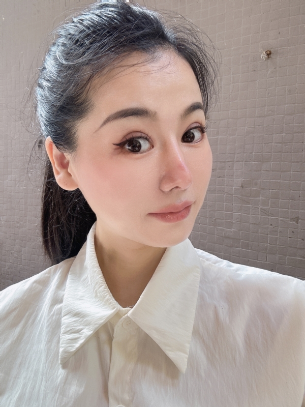 金莉的第二张照片--潍坊相亲服务中心