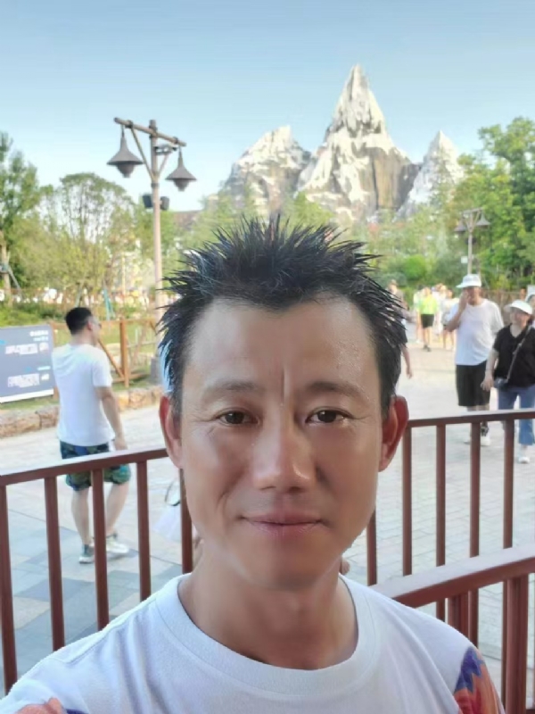 艾氏涂料博的第一张照片--潍坊相亲服务中心