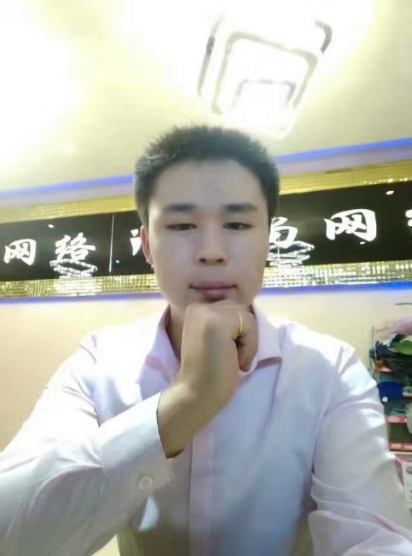 沉默寡言的第一张照片--潍坊相亲服务中心