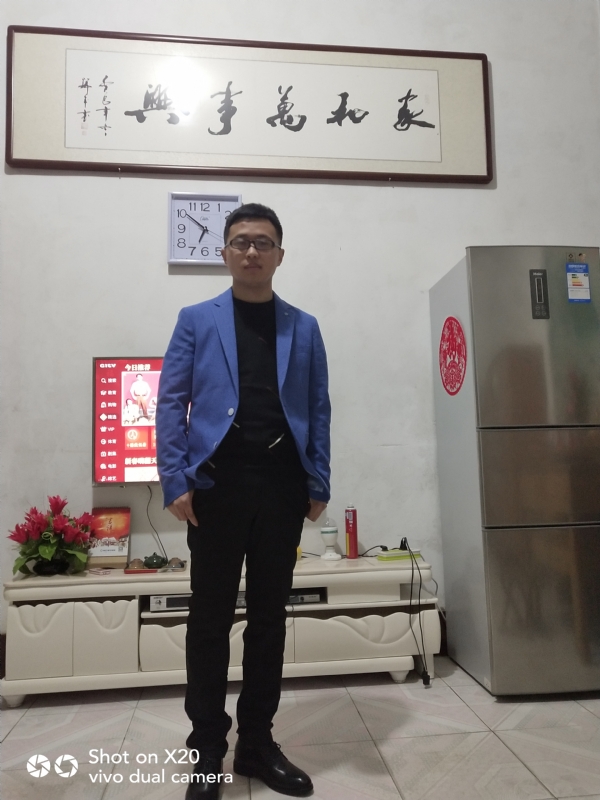 孤独的狼的第一张照片--潍坊相亲服务中心