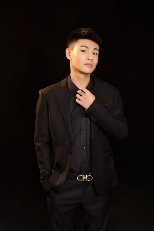 刘小船的第一张照片--潍坊相亲服务中心