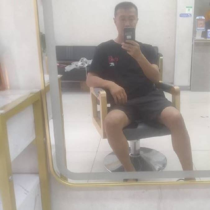 闫杰的第一张照片--潍坊相亲服务中心