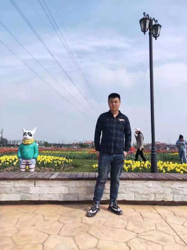 海阔天空的第一张照片--潍坊相亲服务中心