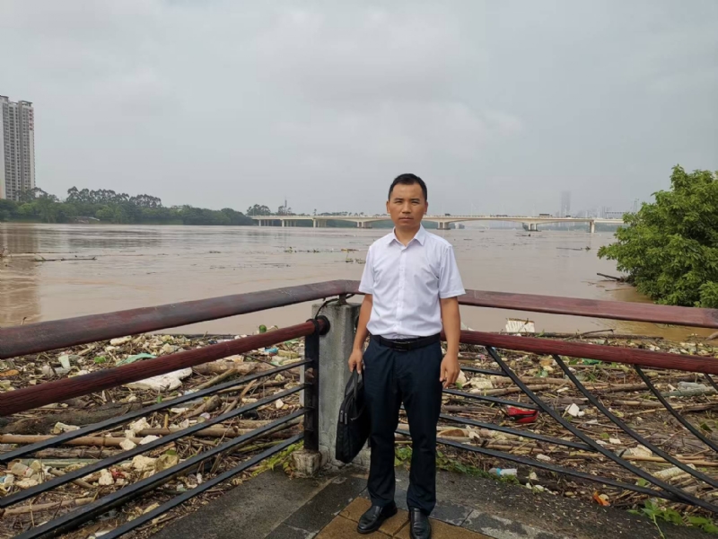 石泽根的第一张照片--潍坊相亲服务中心