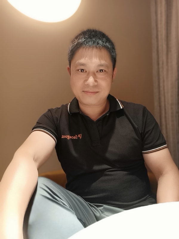 影子的第一张照片--潍坊相亲服务中心