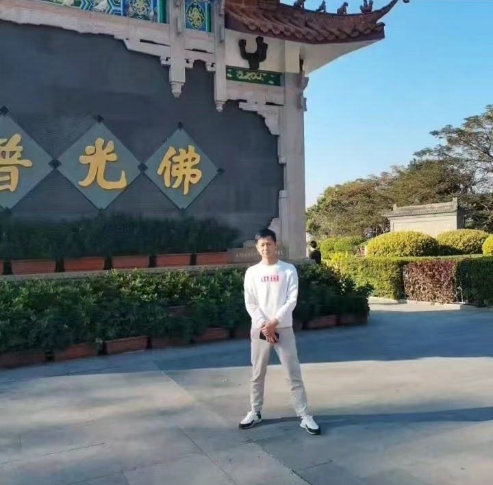 星艺的第一张照片--潍坊相亲服务中心