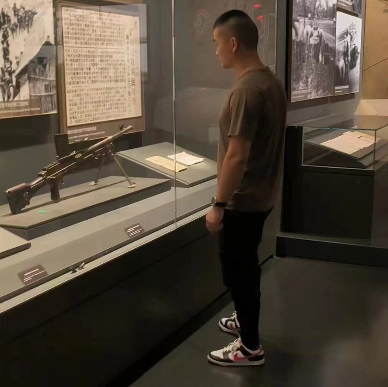 霸气的第一张照片--潍坊相亲服务中心